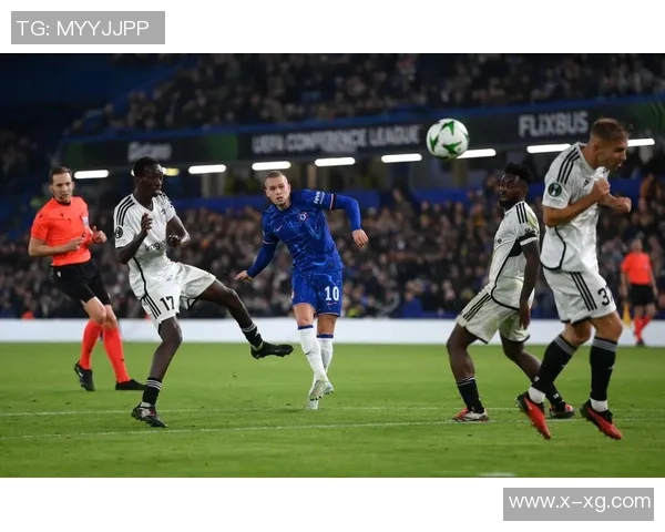 意甲惊现冷门切尔西4-3逆转里昂上演帽子戏法引爆全场激情