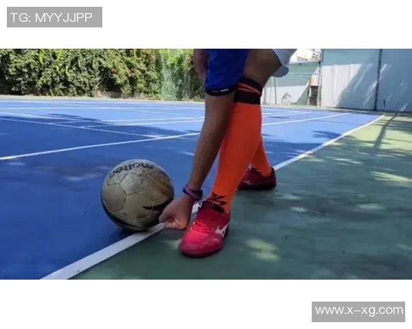 足球新手必看：全面提升力量的入门训练技巧与建议