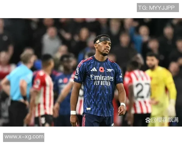 中超精彩对决阿森纳大胜里昂补时进球引发全场狂欢与转会传闻交织